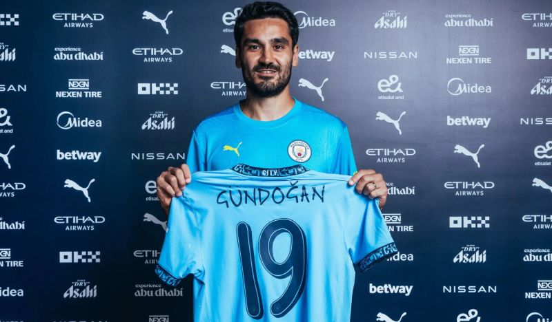 Anh nổi bật nhờ khả năng kiểm soát nhịp độ và chuyền bóng chính xác