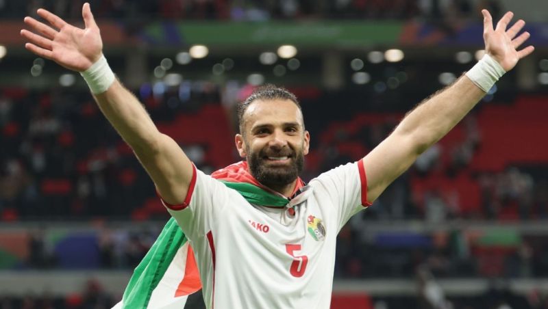 Anh sinh năm 1996 và sớm khẳng định tên tuổi trong màu áo các CLB hàng đầu Jordan