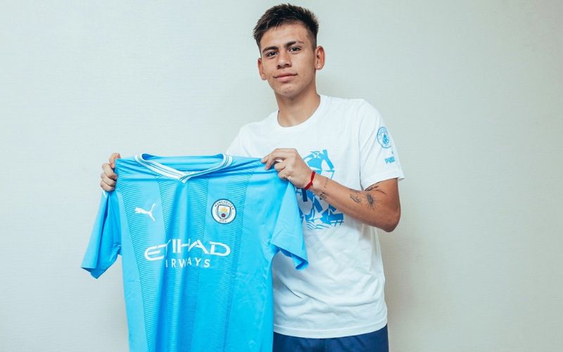 Echeverri sở hữu kỹ năng rê bóng gây ấn tượng