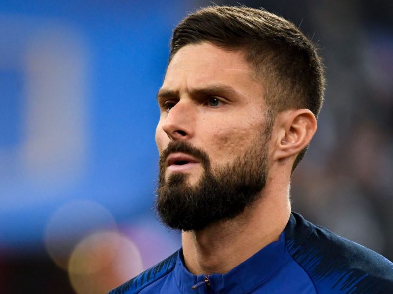 Ở tuổi ngoài 35, Olivier Giroud vẫn duy trì phong độ đỉnh cao và là chỗ dựa tinh thần cho đồng đội
