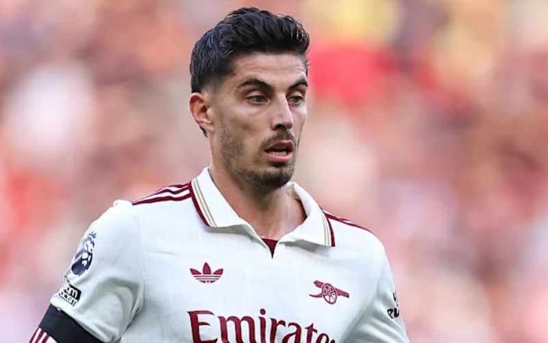 Chân sút sở hữu phong thái điềm tĩnh và khả năng kiểm soát bóng tinh tế 